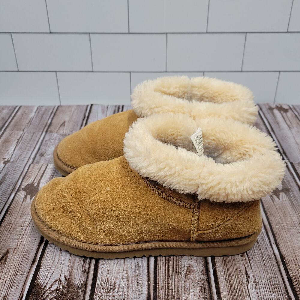 UGG Australia Classic Mini Boot Slippers Womens Size 9 Chestnut Sheepskin